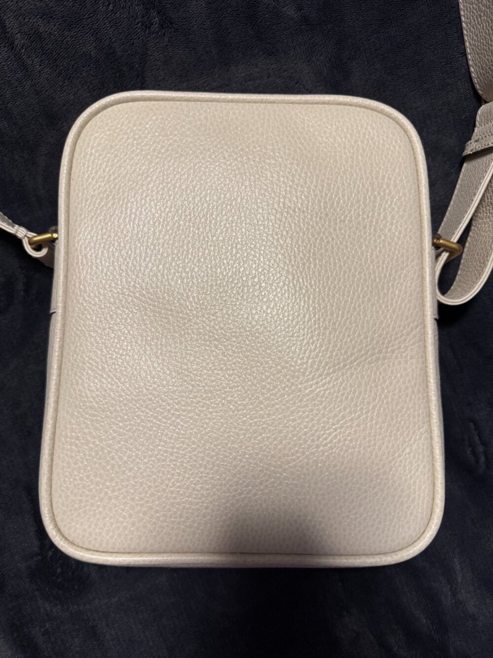Gucci Bag - Picture 6 of 8